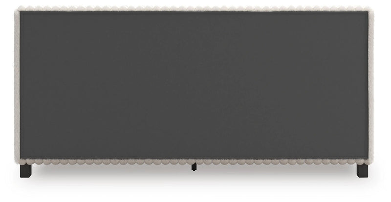 Zuraleus Bed
